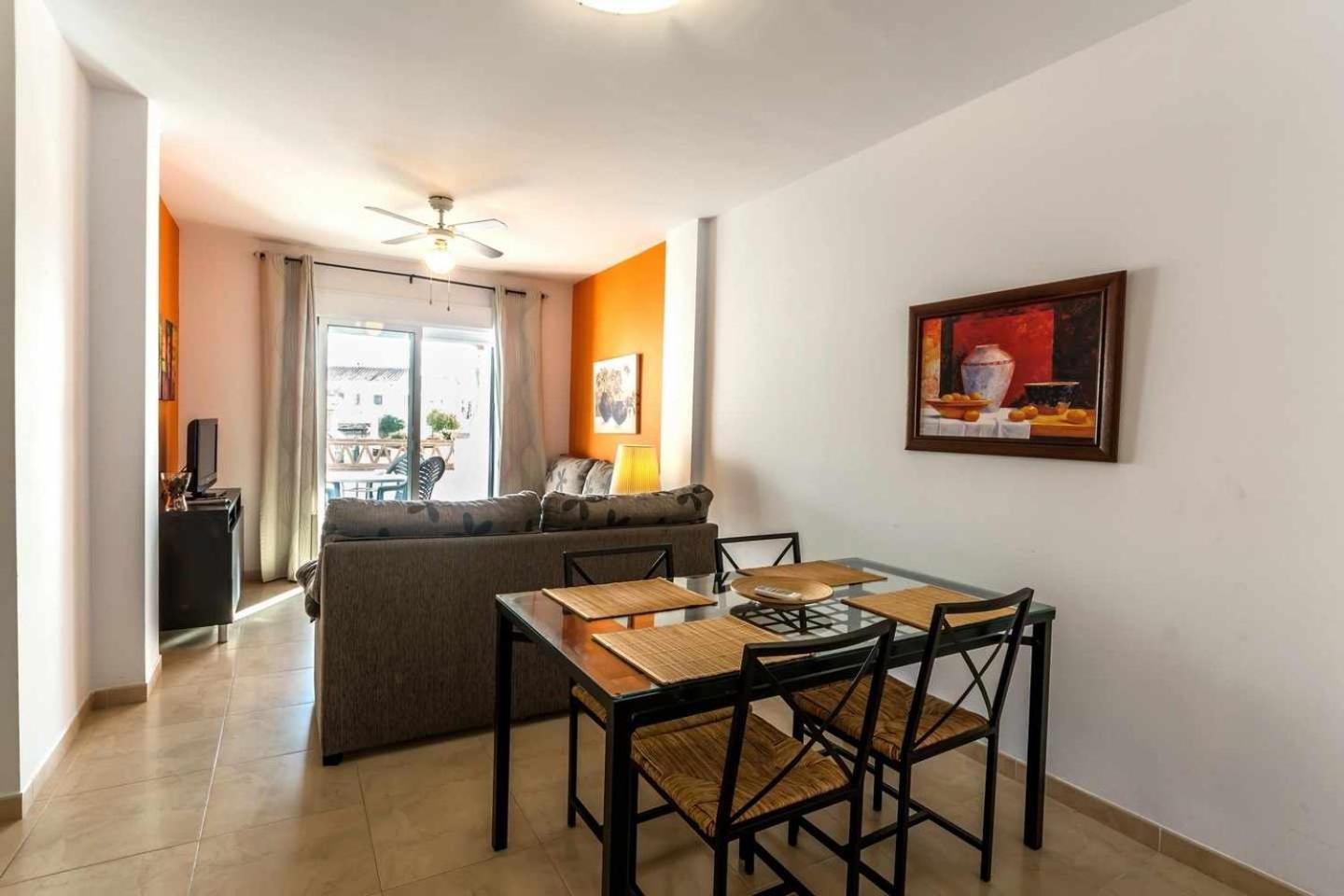 Apartamento Chimenea Playa - 2 Dormitorios Y Terraza Nerja Exterior photo